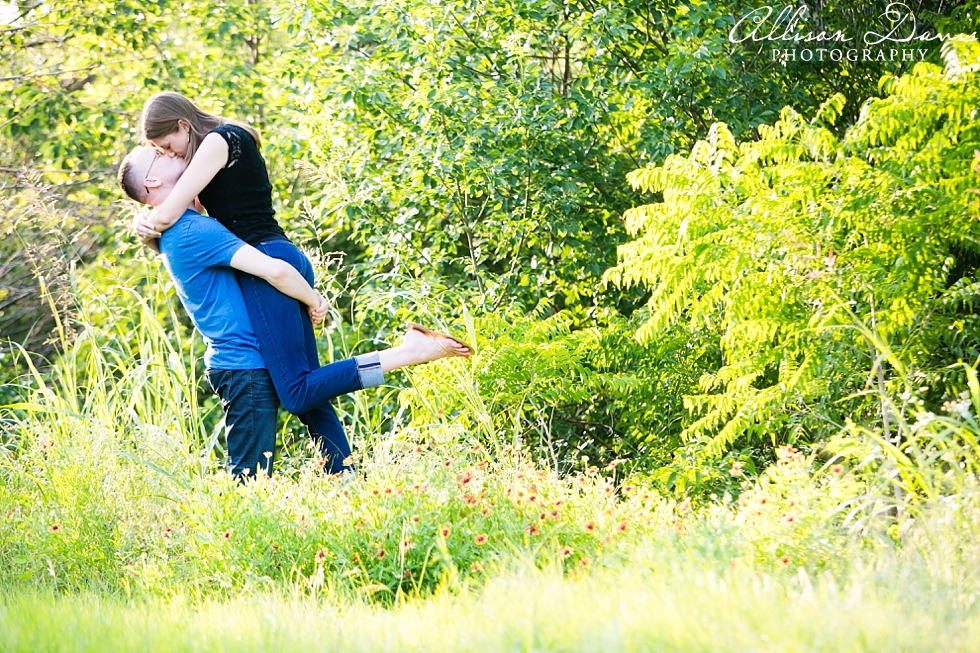 Michelle_Landon_Romantic_Fun_Plano_Texas_Engagement_Portraits_AllisonDavisPhotography_0012