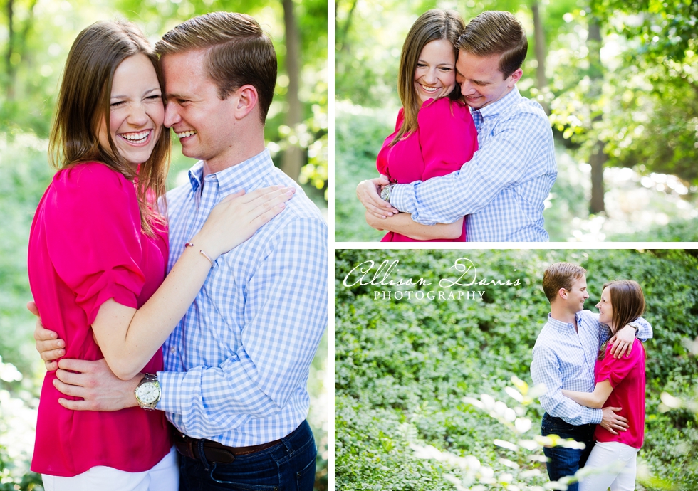 Erin_Andrew_Highland_Park_Dallas_Skyline_Margaret_Hunt_Hill_Bridge_Engagement_Portraits_Allison_Davis_Photography_02
