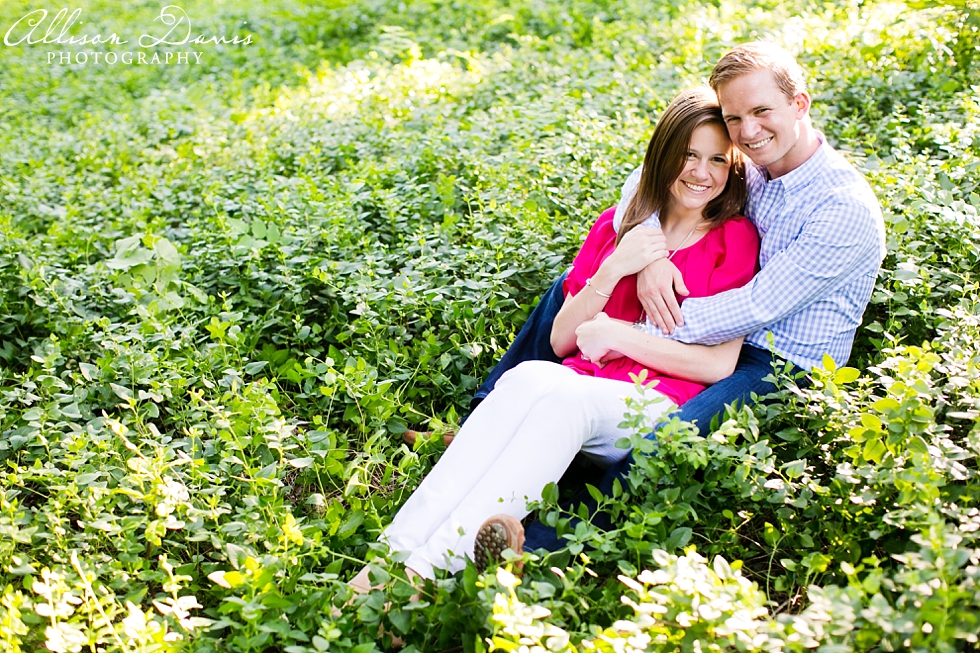 Erin_Andrew_Highland_Park_Dallas_Skyline_Margaret_Hunt_Hill_Bridge_Engagement_Portraits_Allison_Davis_Photography_15