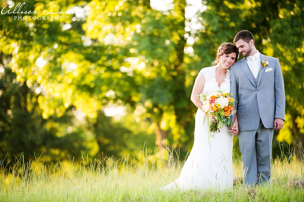 Lindsey_Brandon_Wedding_at_First_Baptist_Mount_Pleasant_Texas_Allison_Davis_Photography_0019