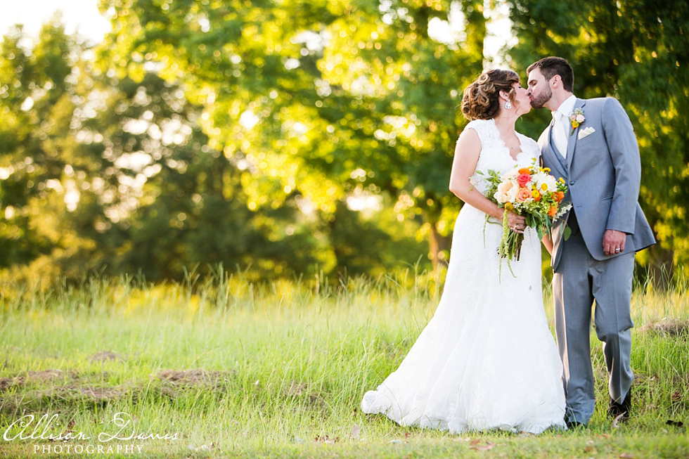 Lindsey_Brandon_Wedding_at_First_Baptist_Mount_Pleasant_Texas_Allison_Davis_Photography_0020