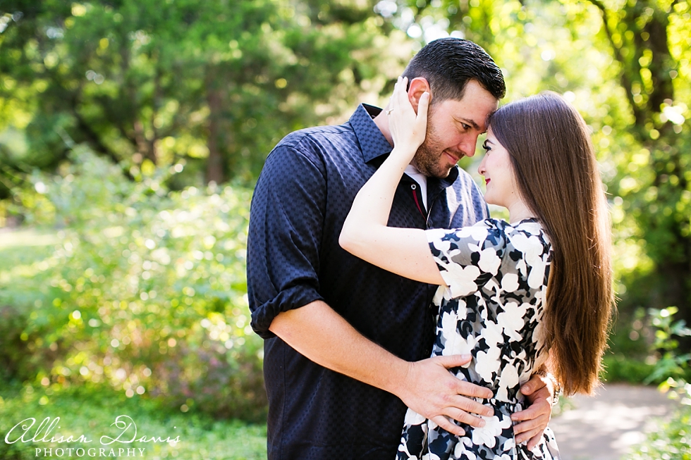Stephanie_Jonathan_Dallas_Engagement_Portraits_at_Lee_Park_Turtle_Creek_Allison_Davis_Photography_013