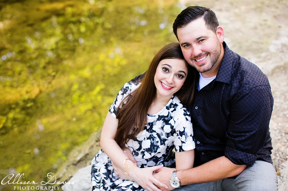 Stephanie_Jonathan_Dallas_Engagement_Portraits_at_Lee_Park_Turtle_Creek_Allison_Davis_Photography_019