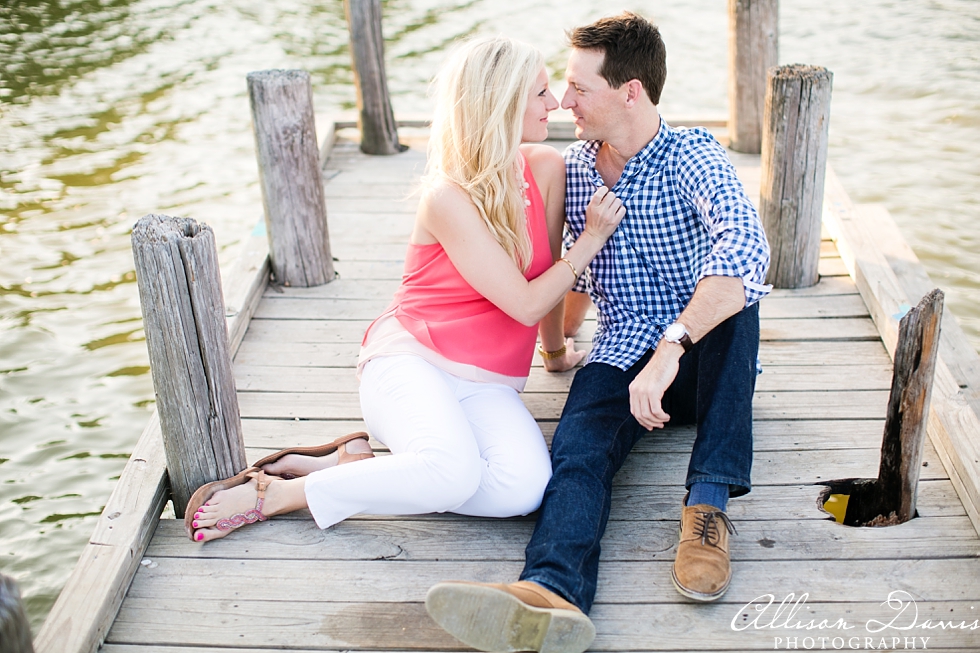 Michelle_Kevin_Engagement_Portraits_Sunrise_White_Rock_Lake_Allison_Davis_Photography_0017
