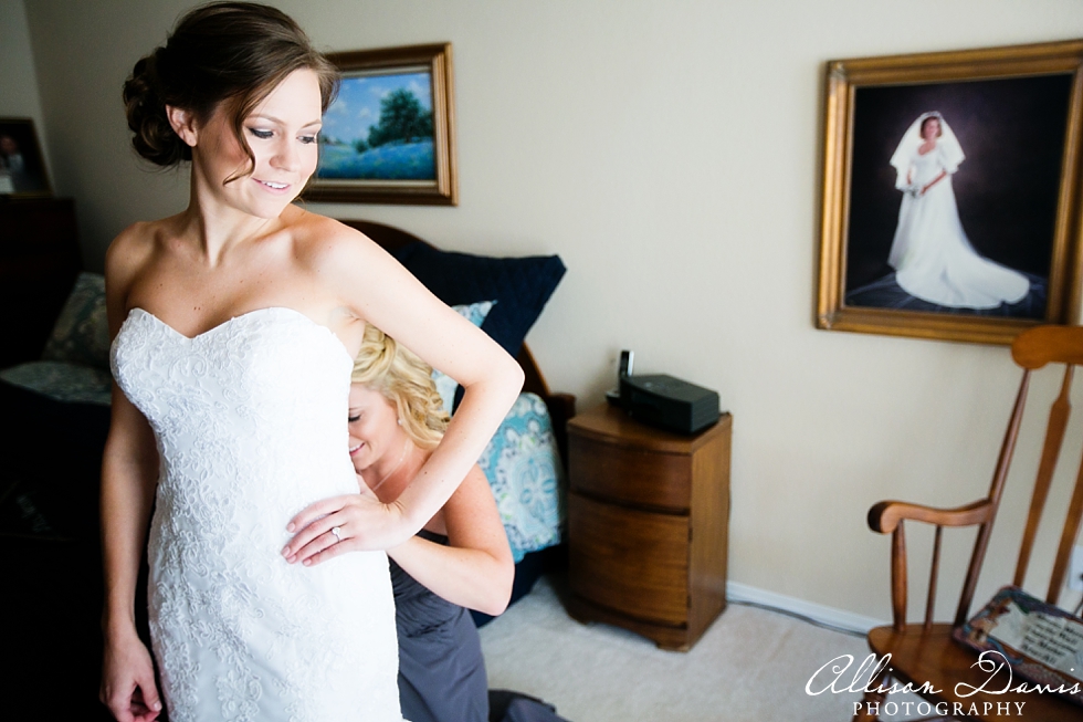 Erin_Andrew_Dallas_Wedding_Perkins_Chapel_Arlington_Hall_Allison_Davis_Photography_0009
