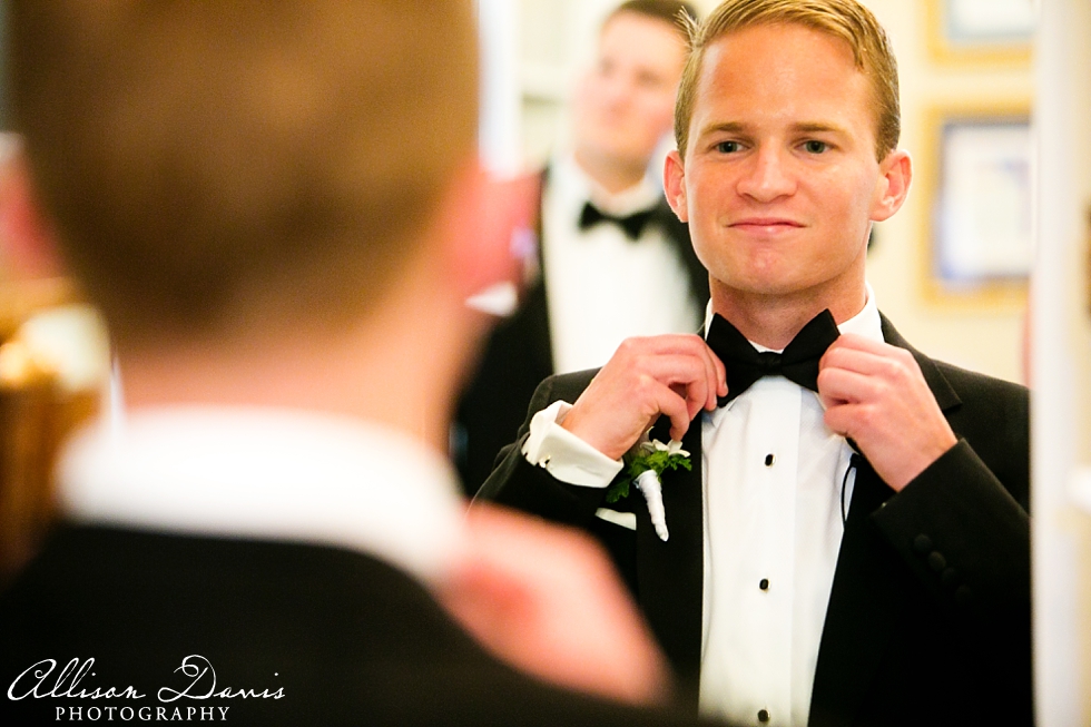 Erin_Andrew_Dallas_Wedding_Perkins_Chapel_Arlington_Hall_Allison_Davis_Photography_0017