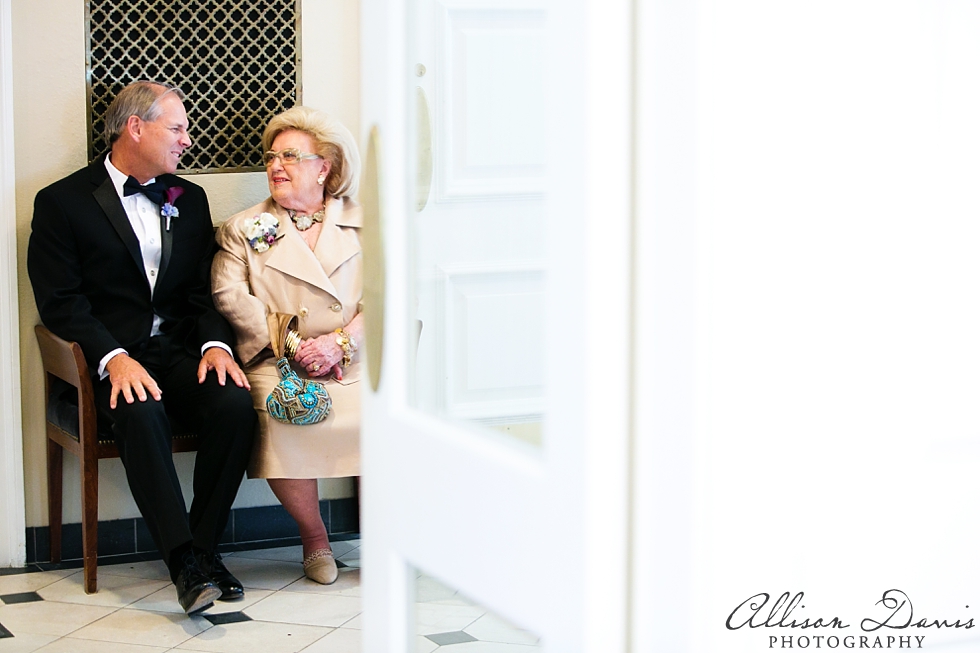 Erin_Andrew_Dallas_Wedding_Perkins_Chapel_Arlington_Hall_Allison_Davis_Photography_0019