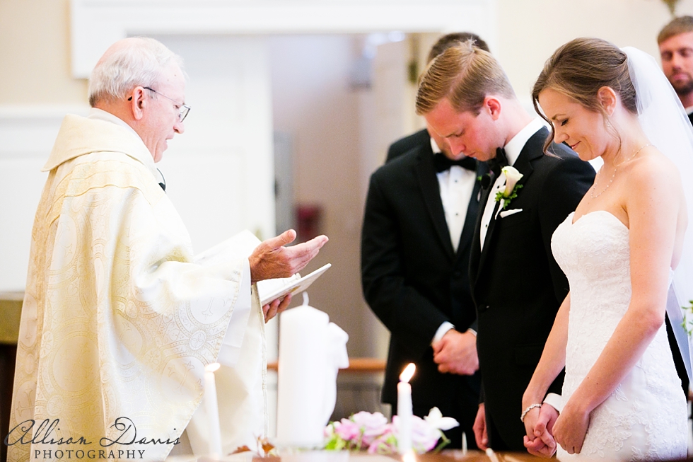Erin_Andrew_Dallas_Wedding_Perkins_Chapel_Arlington_Hall_Allison_Davis_Photography_0022