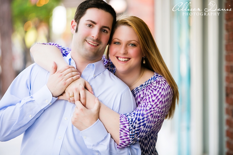 Jennifer_Jonathan_Engagement_Bishop_Arts_Lakeside_Park_AllisonDavisPhotography_0007