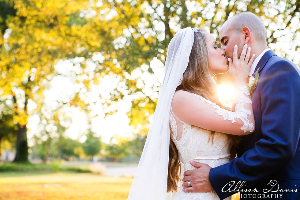 Hayley_Jason_Southern_Texas_Wedding_Culbertson_Bed_and_Breakfast_Jefferson_City_By_Allison_Davis_Photography_001