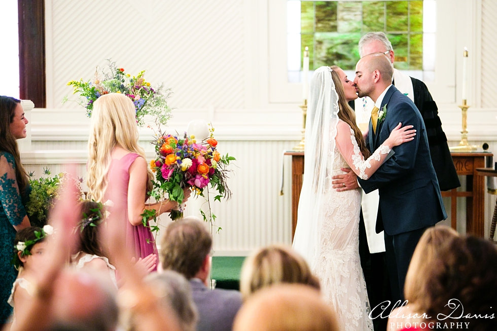 Hayley_Jason_Southern_Texas_Wedding_Culbertson_Bed_and_Breakfast_Jefferson_City_By_Allison_Davis_Photography_018