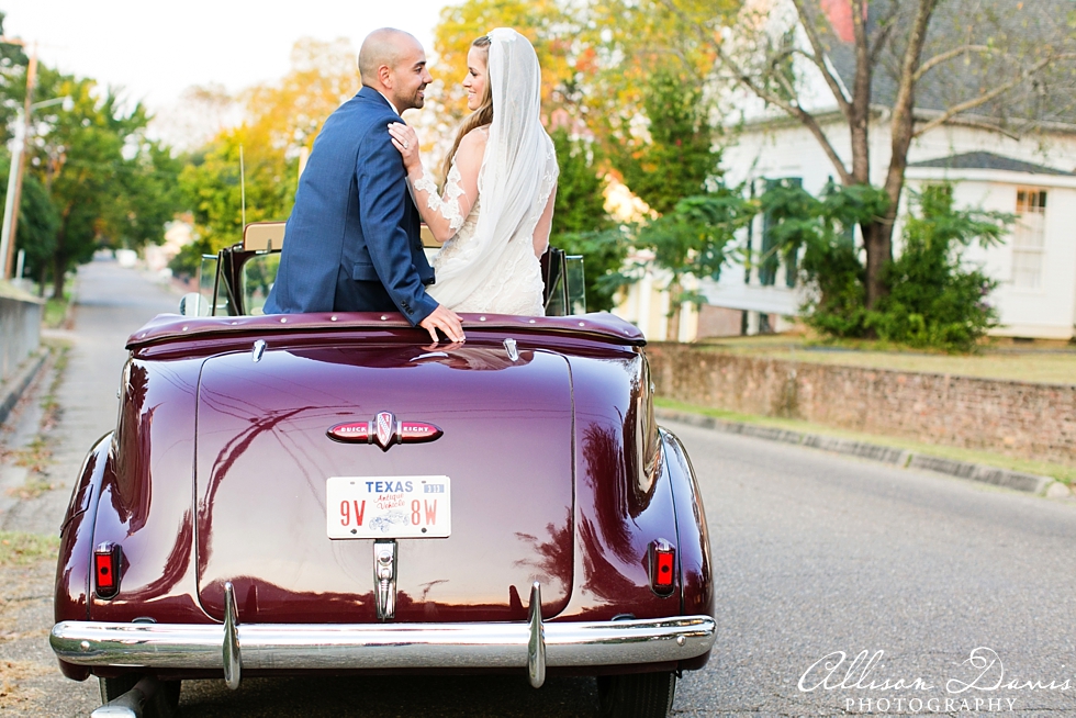 Hayley_Jason_Southern_Texas_Wedding_Culbertson_Bed_and_Breakfast_Jefferson_City_By_Allison_Davis_Photography_028