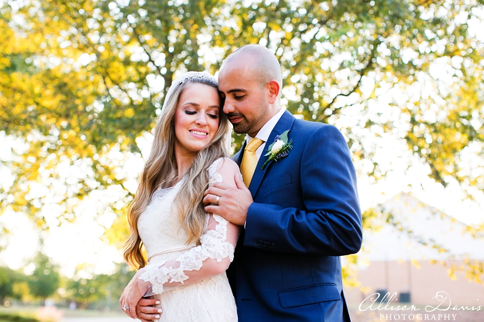 Hayley_Jason_Southern_Texas_Wedding_Culbertson_Bed_and_Breakfast_Jefferson_City_By_Allison_Davis_Photography_030