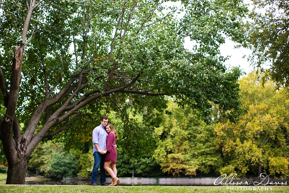 Alex_Mason_Elegant_Romantic_Dallas_Engagement_Portraits_by_Allison_Davis_Photography_009