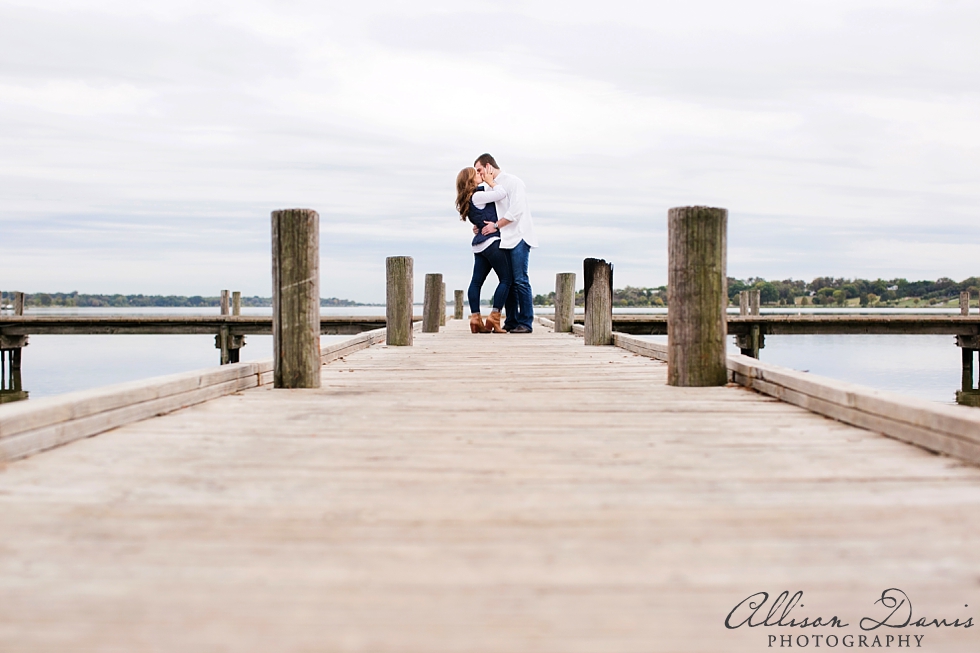 Alex_Mason_Elegant_Romantic_Dallas_Engagement_Portraits_by_Allison_Davis_Photography_015