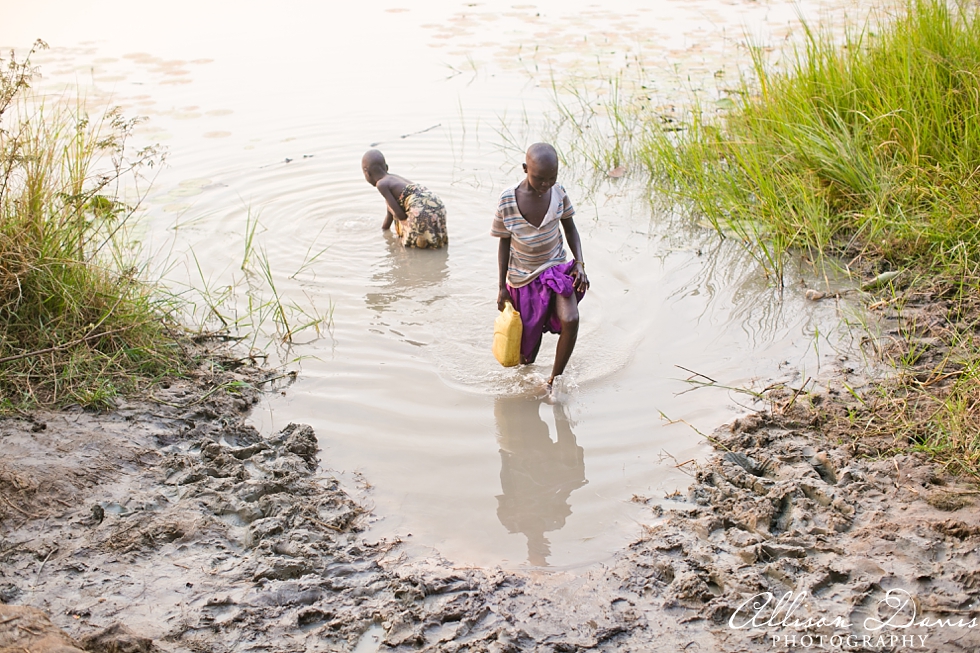 Thirst_Relief_International_Non-Profit_Photographer_Humanitarian_Photography_Uganda_Allison_Davis_Photography_003