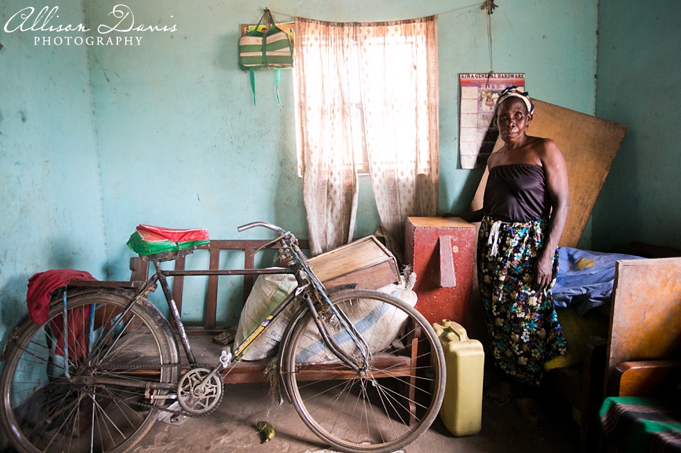 Thirst_Relief_International_Non-Profit_Photographer_Humanitarian_Photography_Uganda_Allison_Davis_Photography_016
