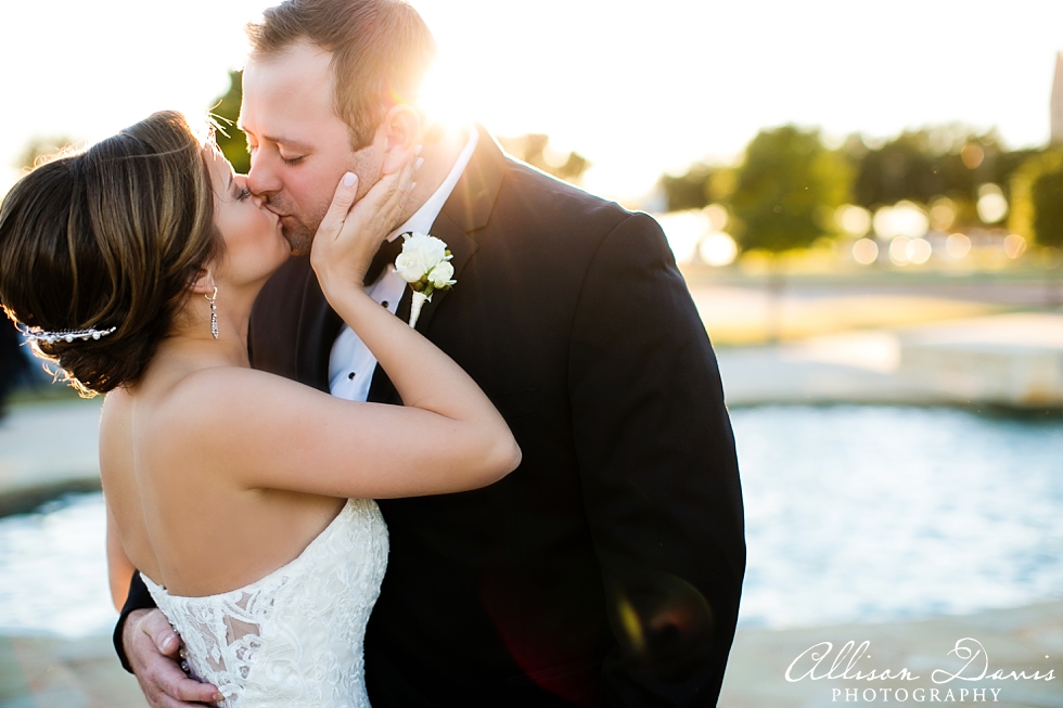Emily_Drew_Wedding_at_Prestonwood_Baptist_Church_Stonebriar_Country_Club_Allison_Davis_Photography_001