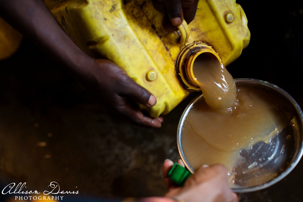 Thirst_Relief_International_World_Water_Crisis_Tanzania_Allison_Davis_Photography_002