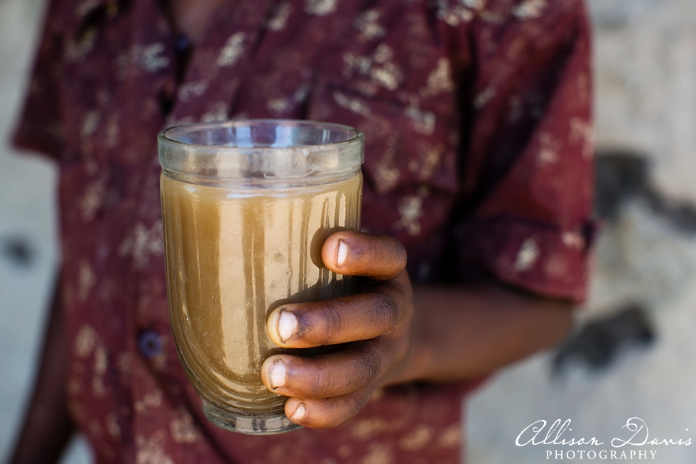 World_Water_Crisis_Tanzania_Non-Profit_Humanitarian_Photographer_Allison_Davis_002