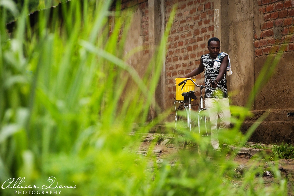 World_Water_Crisis_Tanzania_Non-Profit_Humanitarian_Photographer_Allison_Davis_007