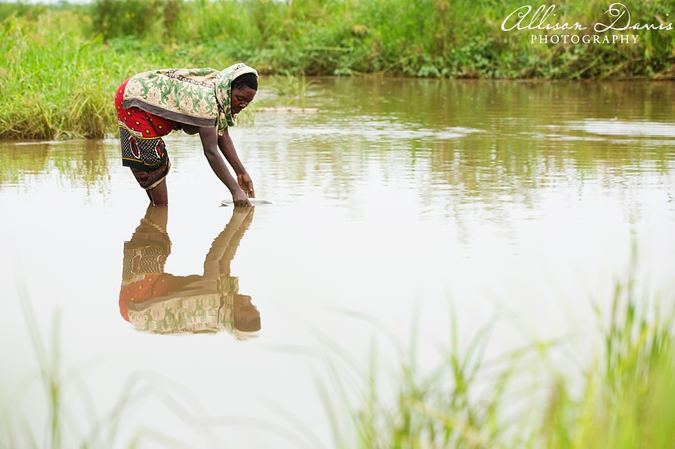 World_Water_Crisis_Tanzania_Non-Profit_Humanitarian_Photographer_Allison_Davis_013
