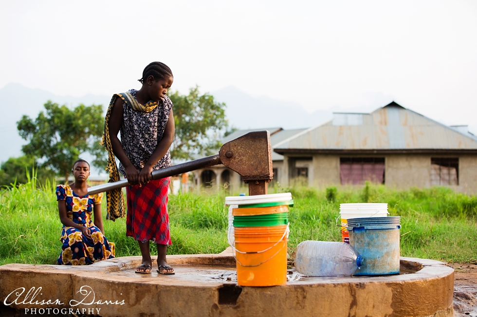 World_Water_Crisis_Tanzania_Non-Profit_Humanitarian_Photographer_Allison_Davis_014