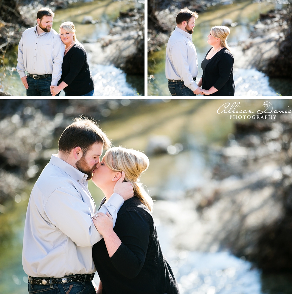 Amanda_Matt_Engagement_Portraits_Arbor_Hills_Nature_Preserve_Allison_Davis_Photography_011