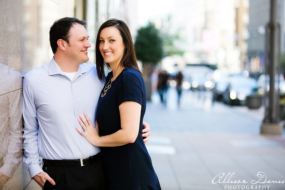 Megan_Brett_Downtown_Dallas_Lakeside_Park_Engagement_Portraits_Allison_Davis_Photography_014
