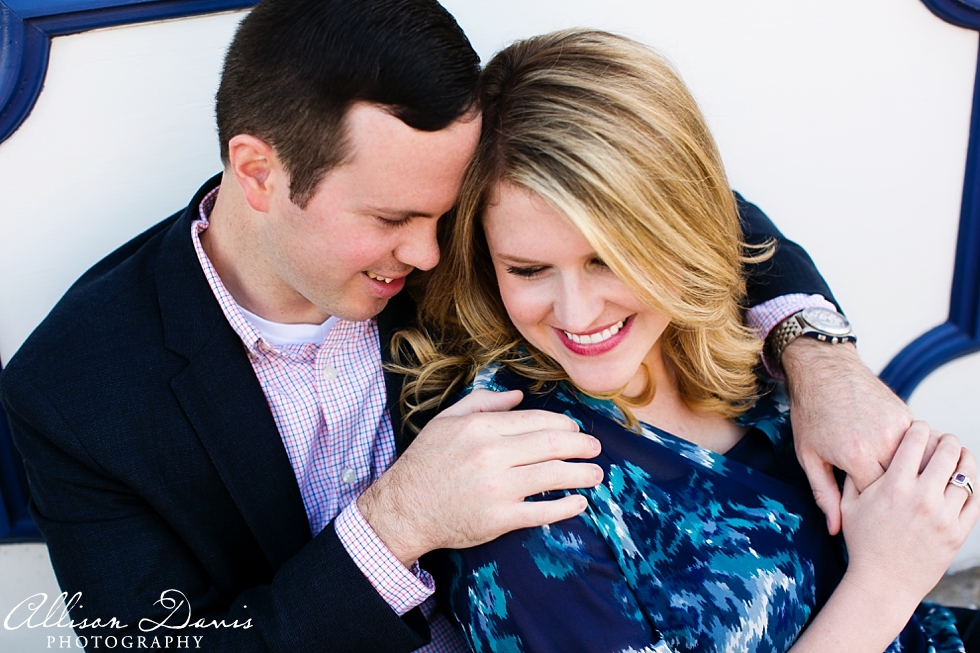 Kaitlin_Brian_Dallas_Engagement_Portraits_Bishop_Arts_District_Allison_Davis_Photography__0011