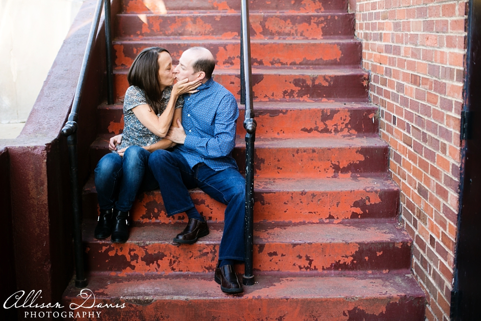 Diane_Ken_Dallas_Engagement_Portraits_AllisonDavisPhotography_016