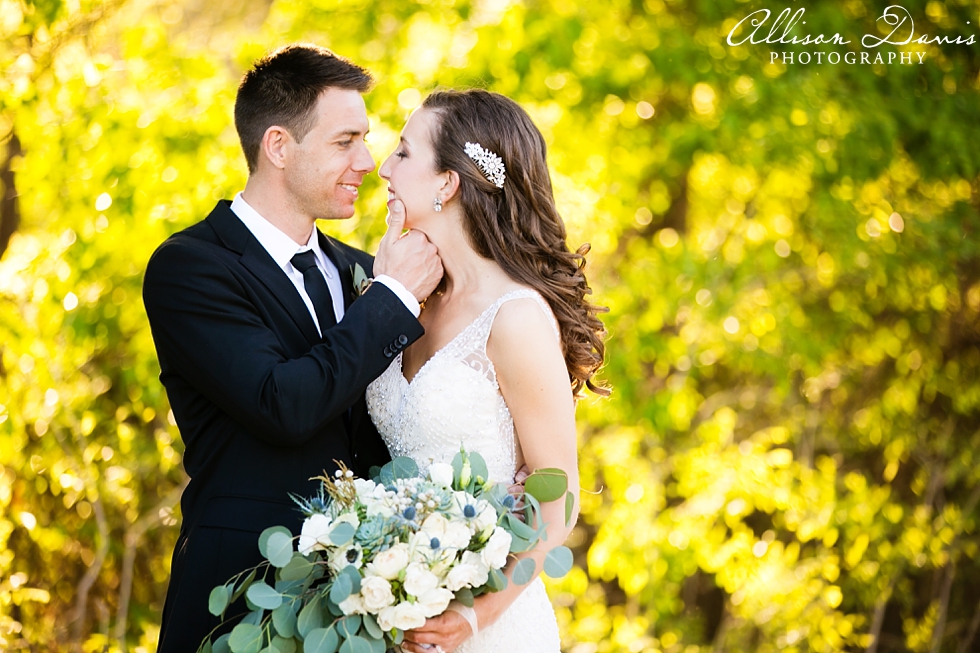 Tina&Larry_Wedding_Bella_Donna_Chapel_KcKinney_Flour_Mill_AllisonDavisPhotography_024