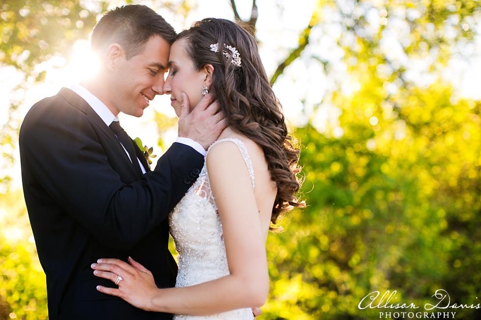 Tina&Larry_Wedding_Bella_Donna_Chapel_KcKinney_Flour_Mill_AllisonDavisPhotography_031