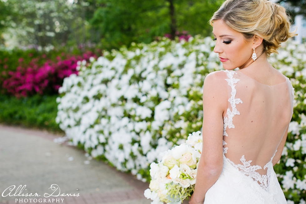 Elegant_Dallas_Bridal_Portraits_Arlington_Hall_Allison_Davis_Photography_006