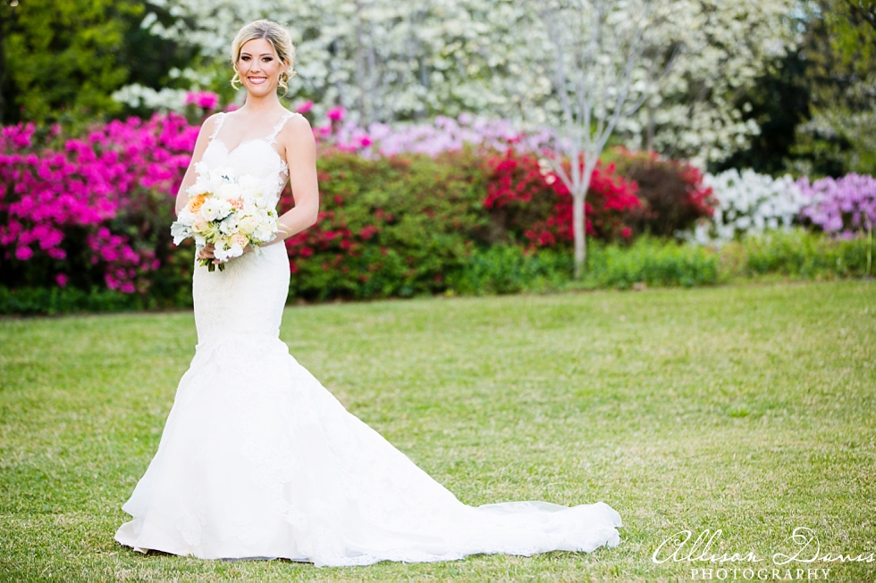 Elegant_Dallas_Bridal_Portraits_Arlington_Hall_Allison_Davis_Photography_008