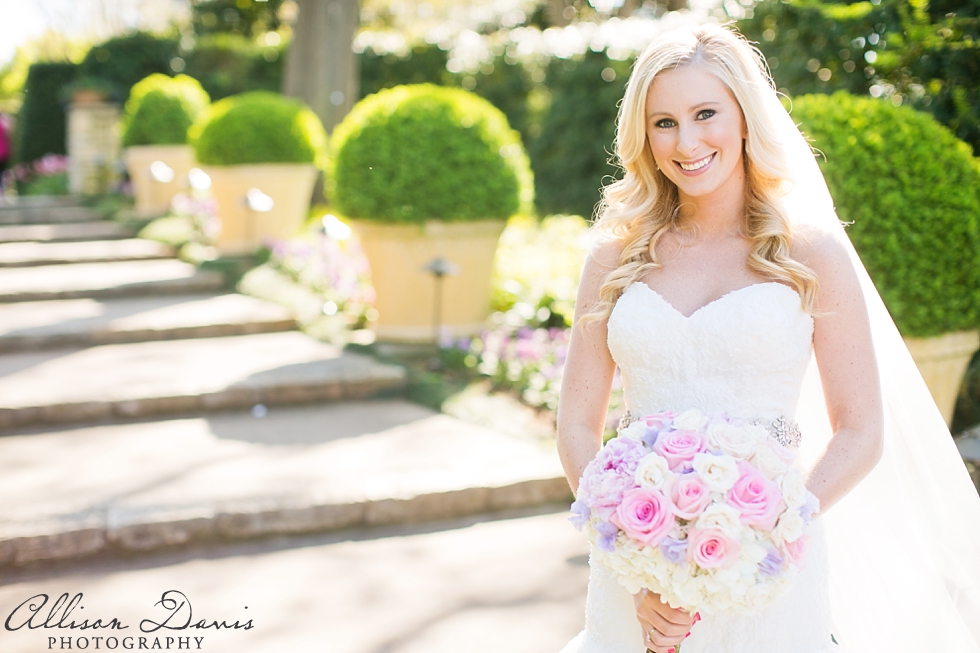 Rachel_Dallas_Bridal_Portraits_Dallas_Arboretum_Allison_Davis_Photography_004
