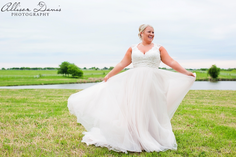 Amanda_Texas_country_Bridal_Portraits_Allison_Davis_Photography_0008