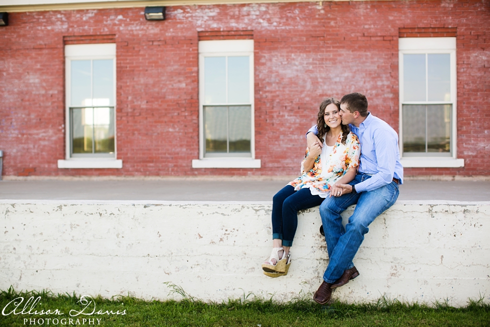 Kelli_Rance_Dallas_Engagement_Portraits_White_Rock_Lake_AllisonDavisPhotography_0002