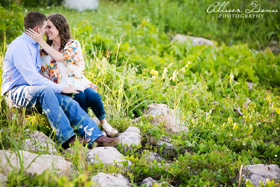 Kelli_Rance_Dallas_Engagement_Portraits_White_Rock_Lake_AllisonDavisPhotography_0007