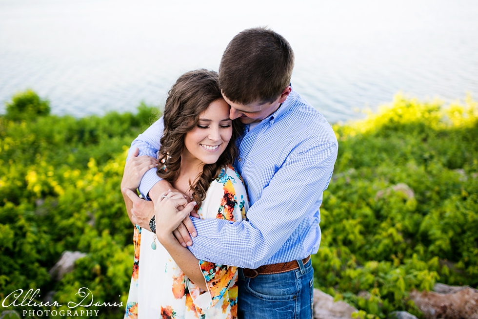 Kelli_Rance_Dallas_Engagement_Portraits_White_Rock_Lake_AllisonDavisPhotography_0008