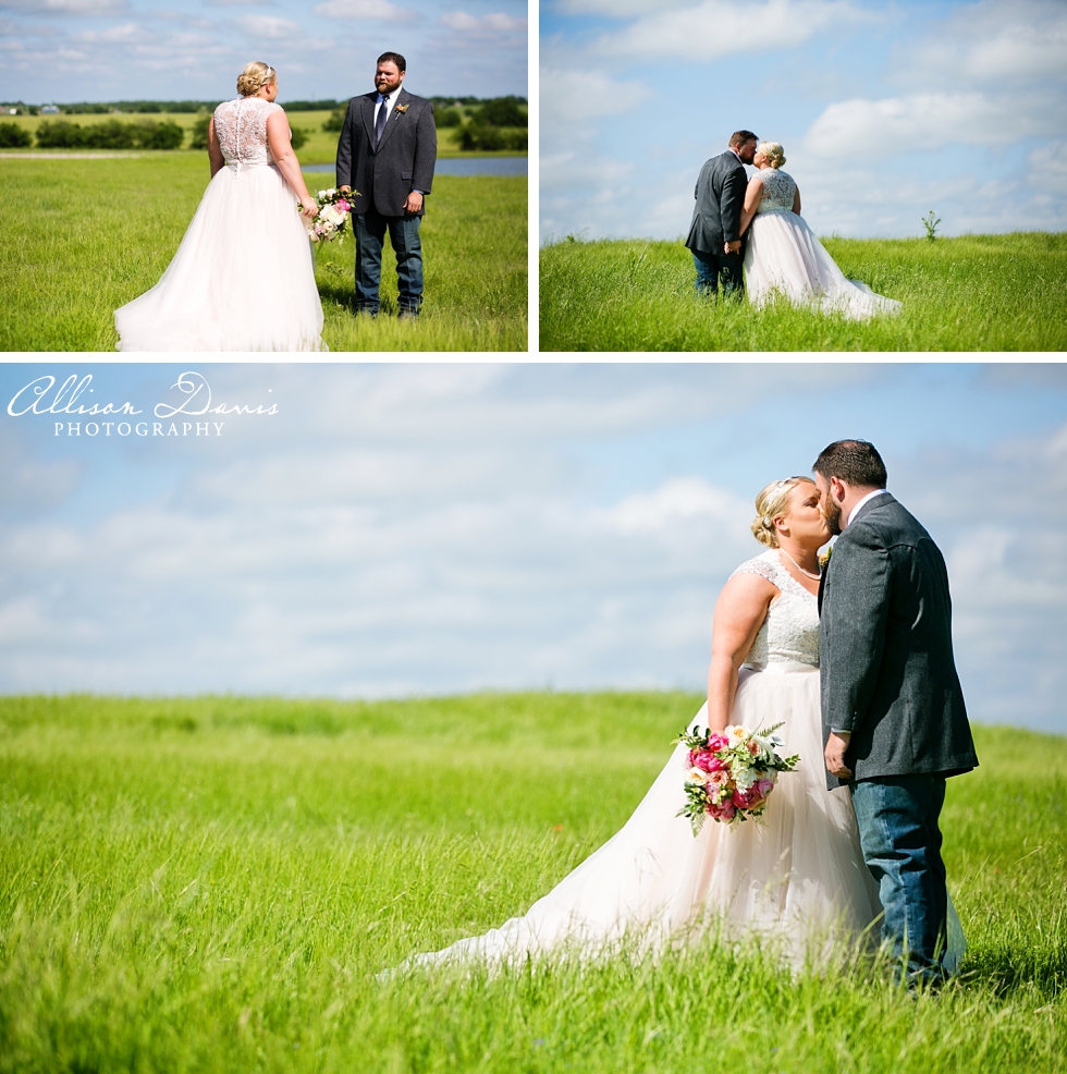 Amanda_Matt_North_Texas_Ranch_Wedding_Allison_Davis_Photography_005