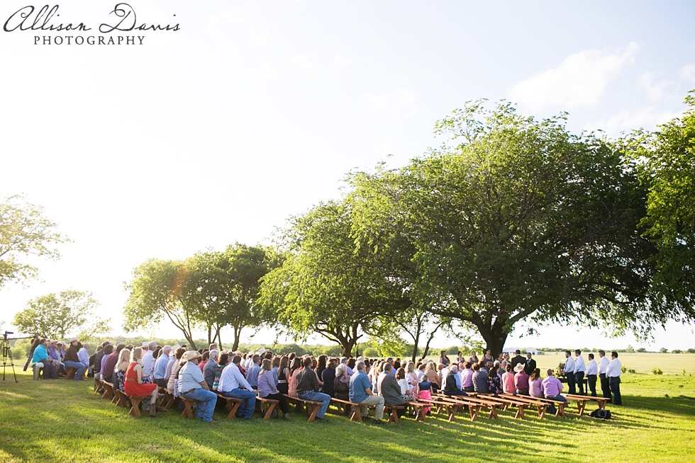 Amanda_Matt_North_Texas_Ranch_Wedding_Allison_Davis_Photography_023