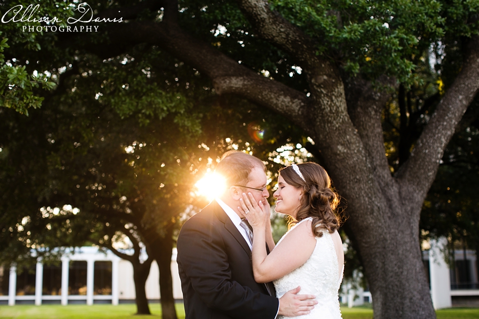 Amanda_Chandler_Wedding_CR_Smith_Museum_Dallas_Allison_Davis_Photography_001