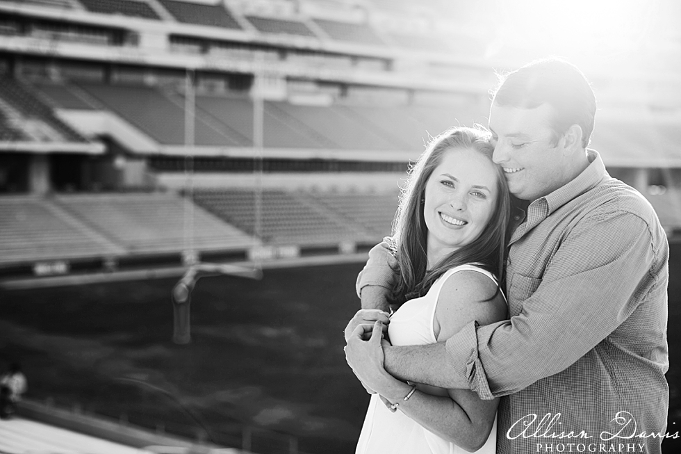 Dani_Chris_TCU_Engagement_Portraits_Fort_Worth_Allison_Davis_Photography_001