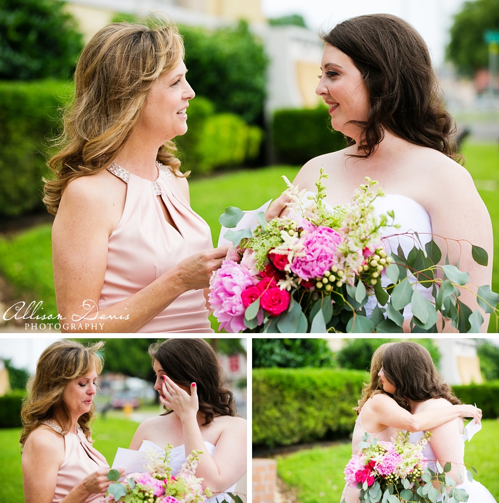 Ariel_Bracken_FBC_Waco_Baylor_Wedding_Allison_Davis_Photography_011