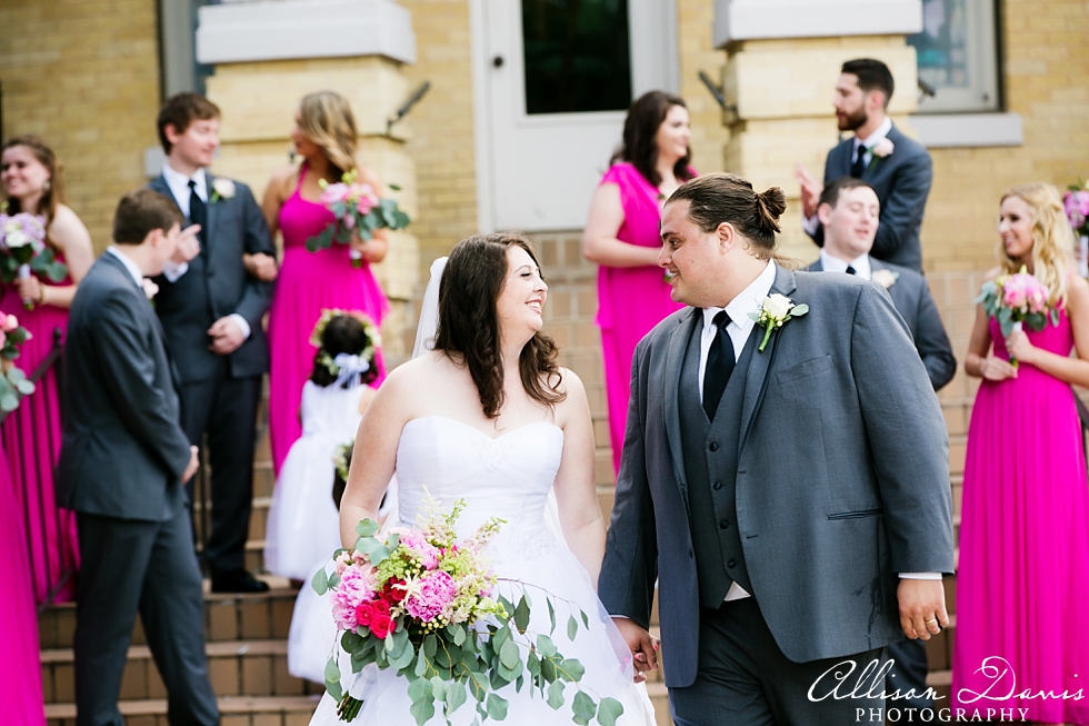 Ariel_Bracken_FBC_Waco_Baylor_Wedding_Allison_Davis_Photography_019