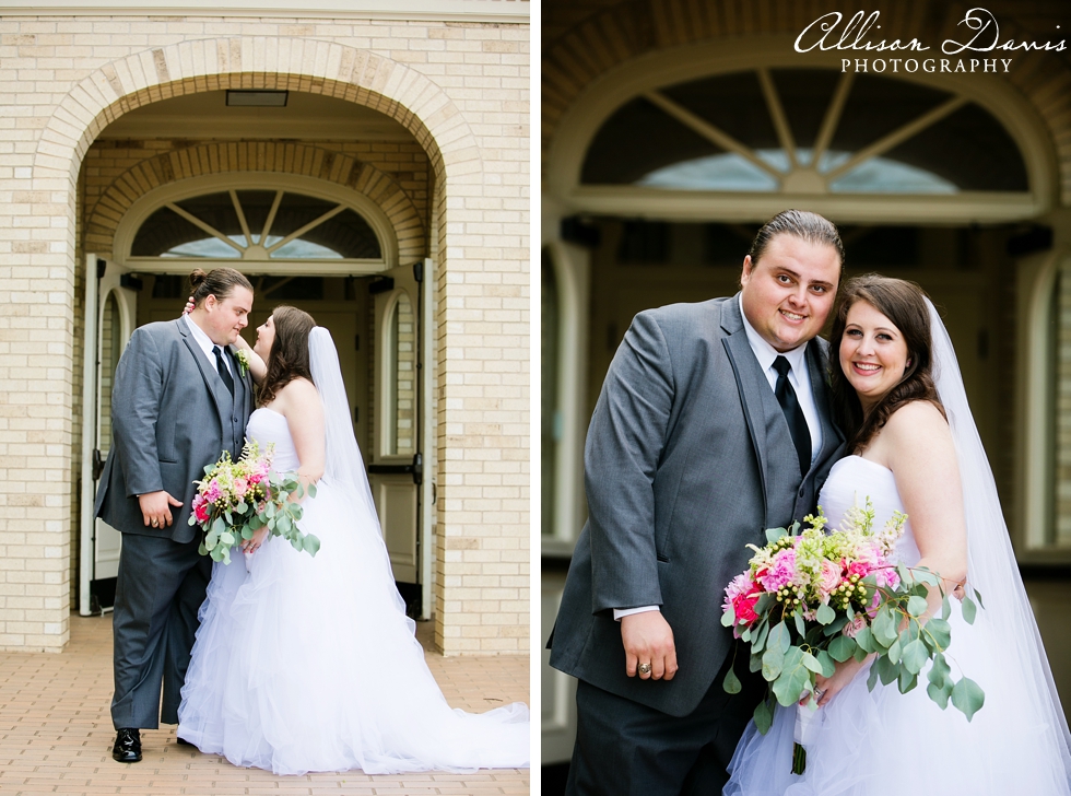Ariel_Bracken_FBC_Waco_Baylor_Wedding_Allison_Davis_Photography_021