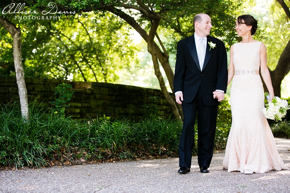 Diane_Ken_Wedding_Dallas_Texas_Discovery_Gardens_Allison_Davis_Photography_011