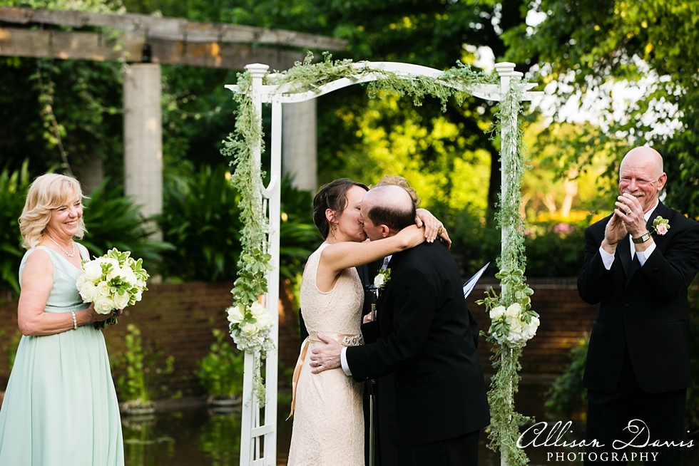 Diane_Ken_Wedding_Dallas_Texas_Discovery_Gardens_Allison_Davis_Photography_017