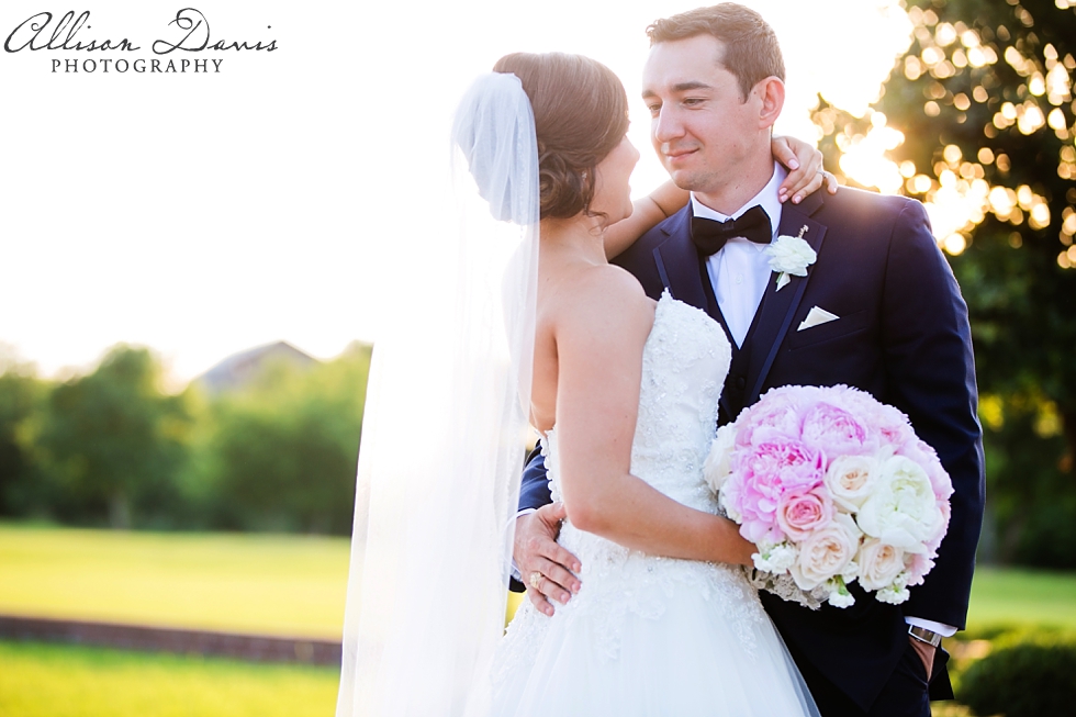 Ashley_Wes_Dallas_Wedding_TheMilestone_Krum_AllisonDavisPhotography_027